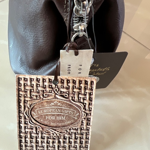 #2222 BRAND NEW Old Angler Leather Duffel Bag & Terrida Luxury Toiletry Case - Picture 14 of 14